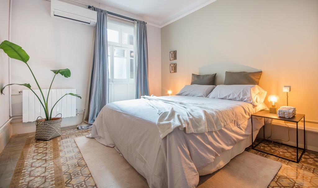 You Stylish Boutique Apartments Barcelona Bagian luar foto